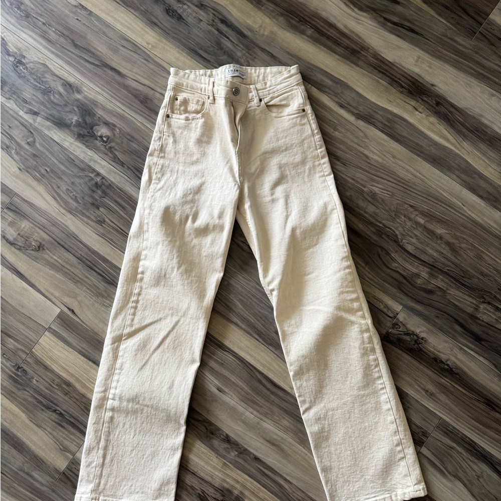 Abercrombie & Fitch Cream Women Jeans